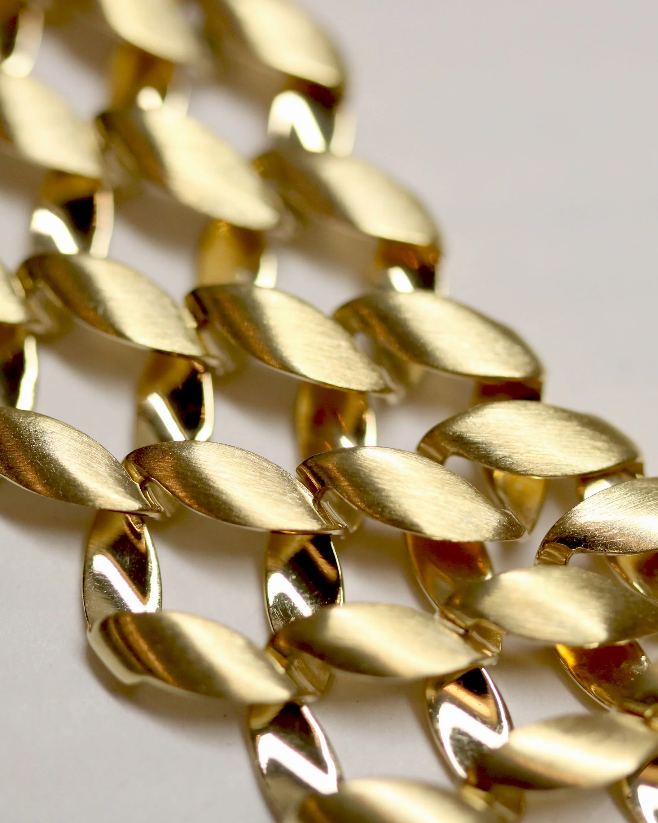 Collier Large à Grandes Mailles en Or Jaune - Image 5