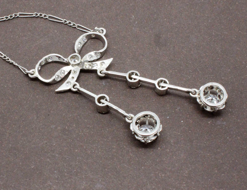 Collier Noeud Négligé Diamants - Image 3