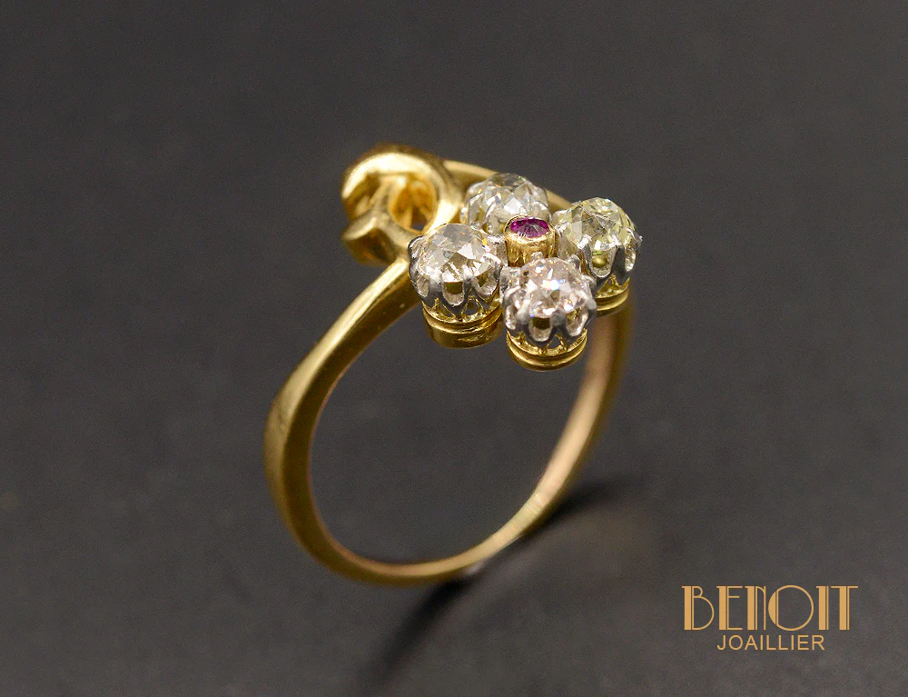Bague Fleur Style Art Nouveau