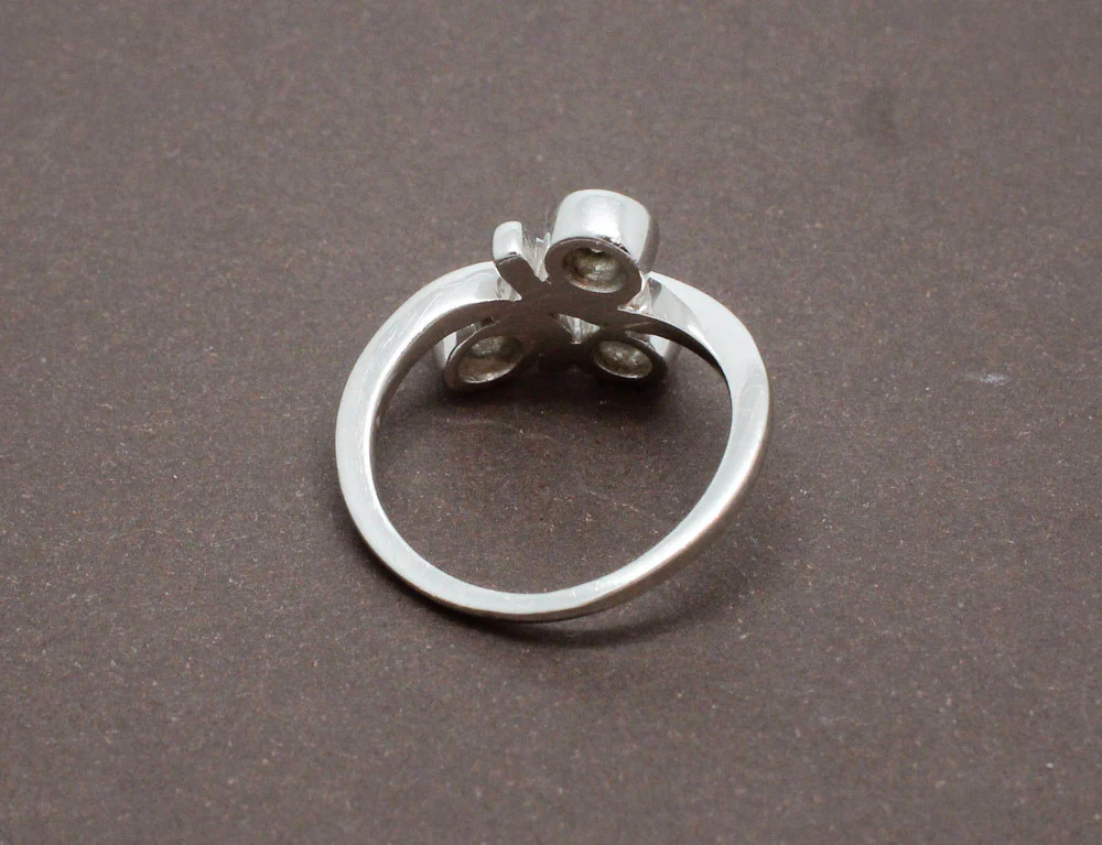 Bague Trilogie de Diamants et Or Blanc - Image 3