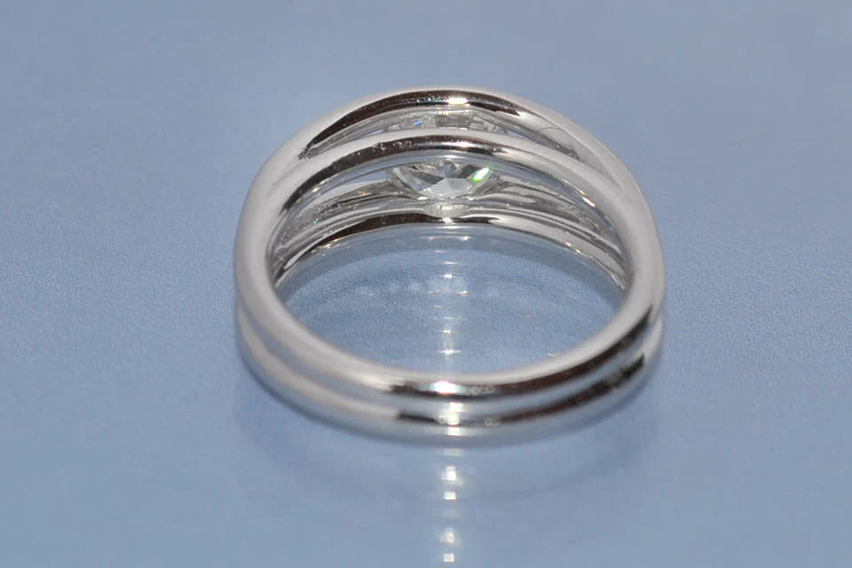 Création "Benoit joaillier" bague jonc diamant et or 18 carats - Image 4