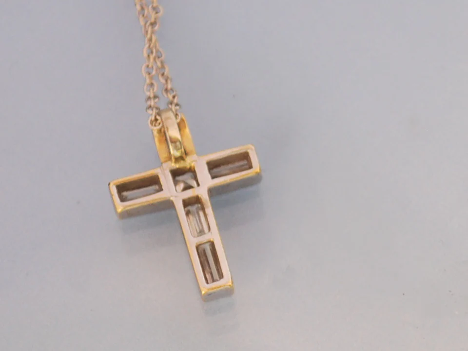 Croix en diamants et or 18 carats - Image 3