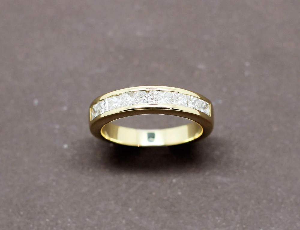 Demi Alliance Or Jaune et Diamants Taille Princesse - Image 2