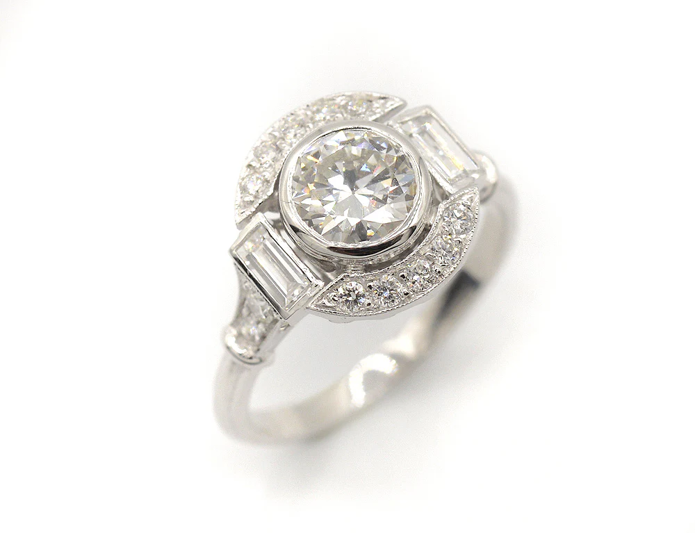 Bague Création Benoit Joaillier "Ronde Baguettes" Diamant 0,70ct G-VS2