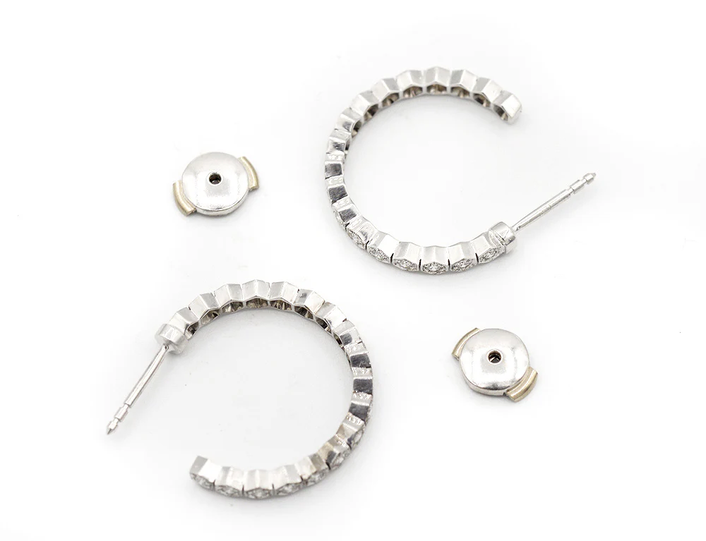 Boucles d'Oreilles Création Benoit Joaillier "Créoles Nid d'Abeille" Or Blanc Diamants - Image 4
