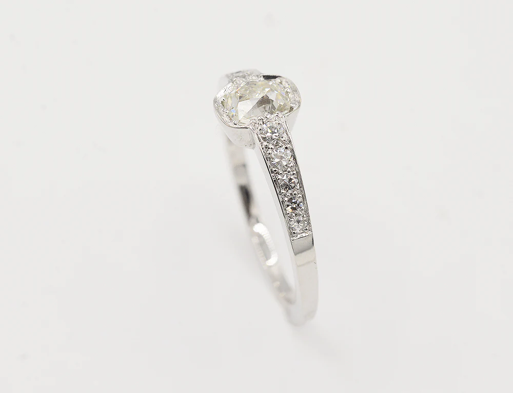 Solitaire Création Benoit Joaillier "jonc moderniste" Diamant 0,59ct F-VS2 - Image 3