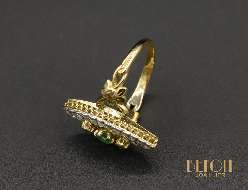 Bague Marquise Émeraude et Diamants - Image 4