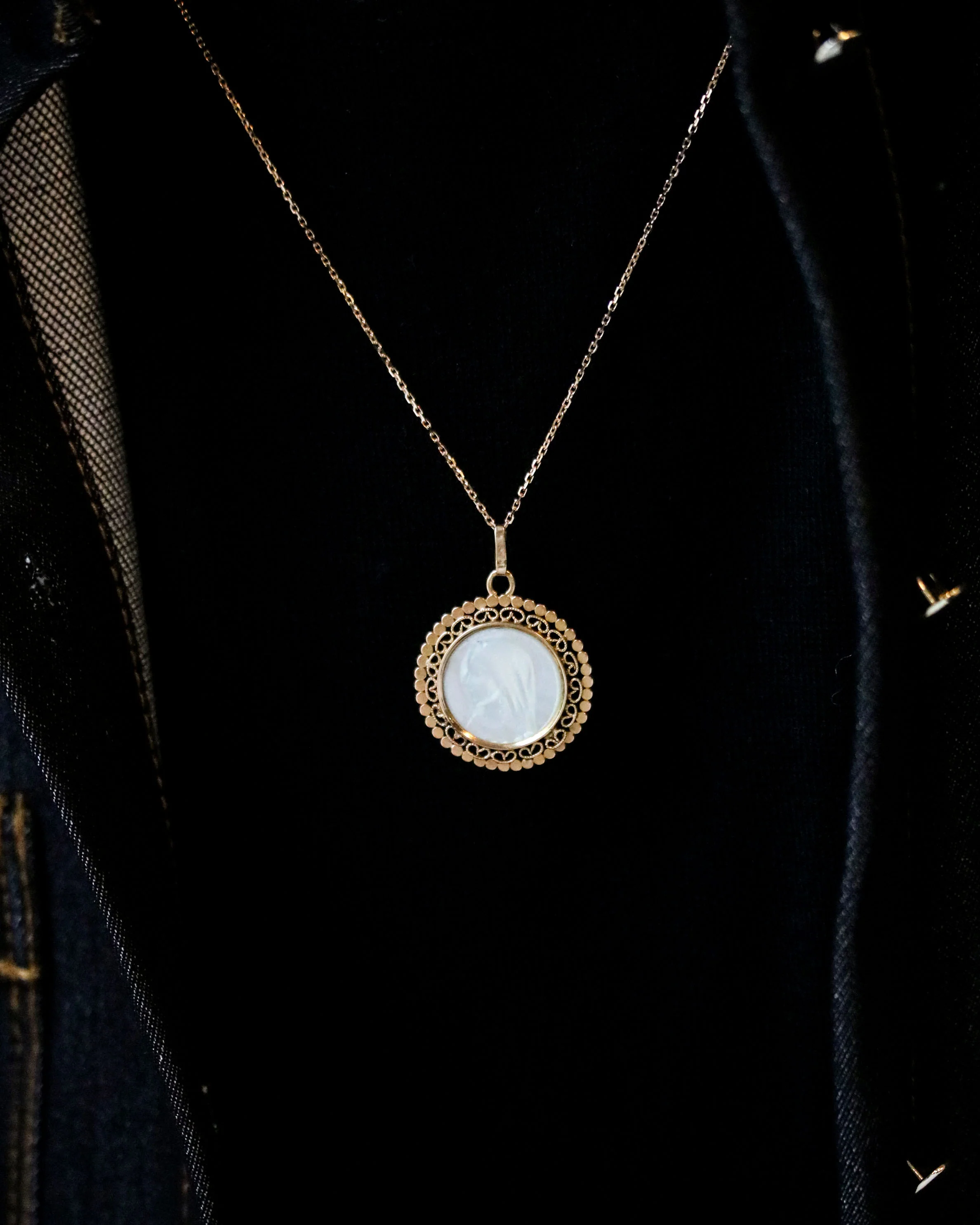 Médaille Ancienne Or Rose et Nacre - Image 2