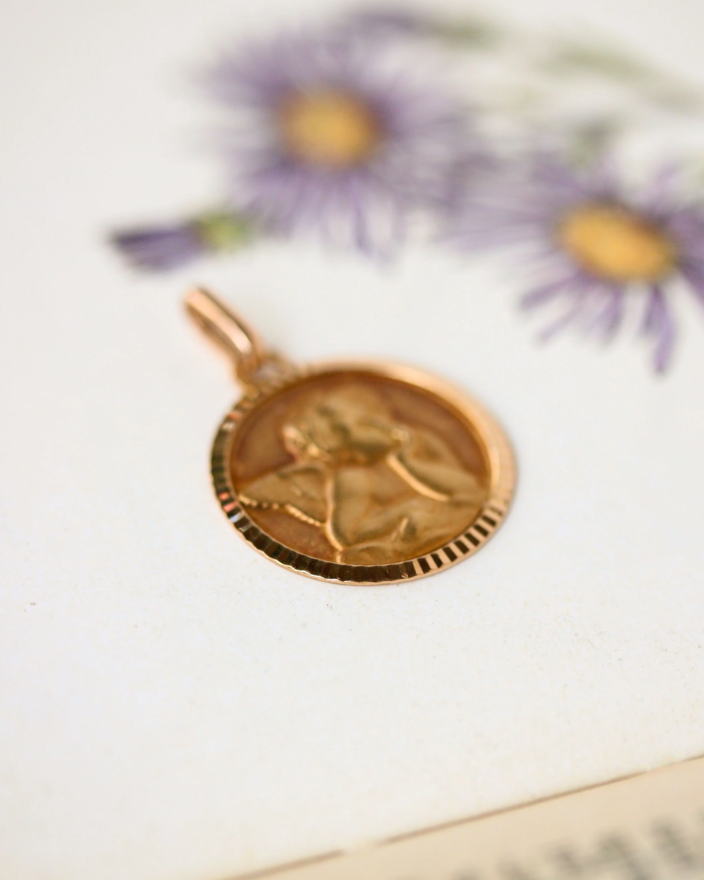 Médaille Ange Ronde Or Jaune - Image 2