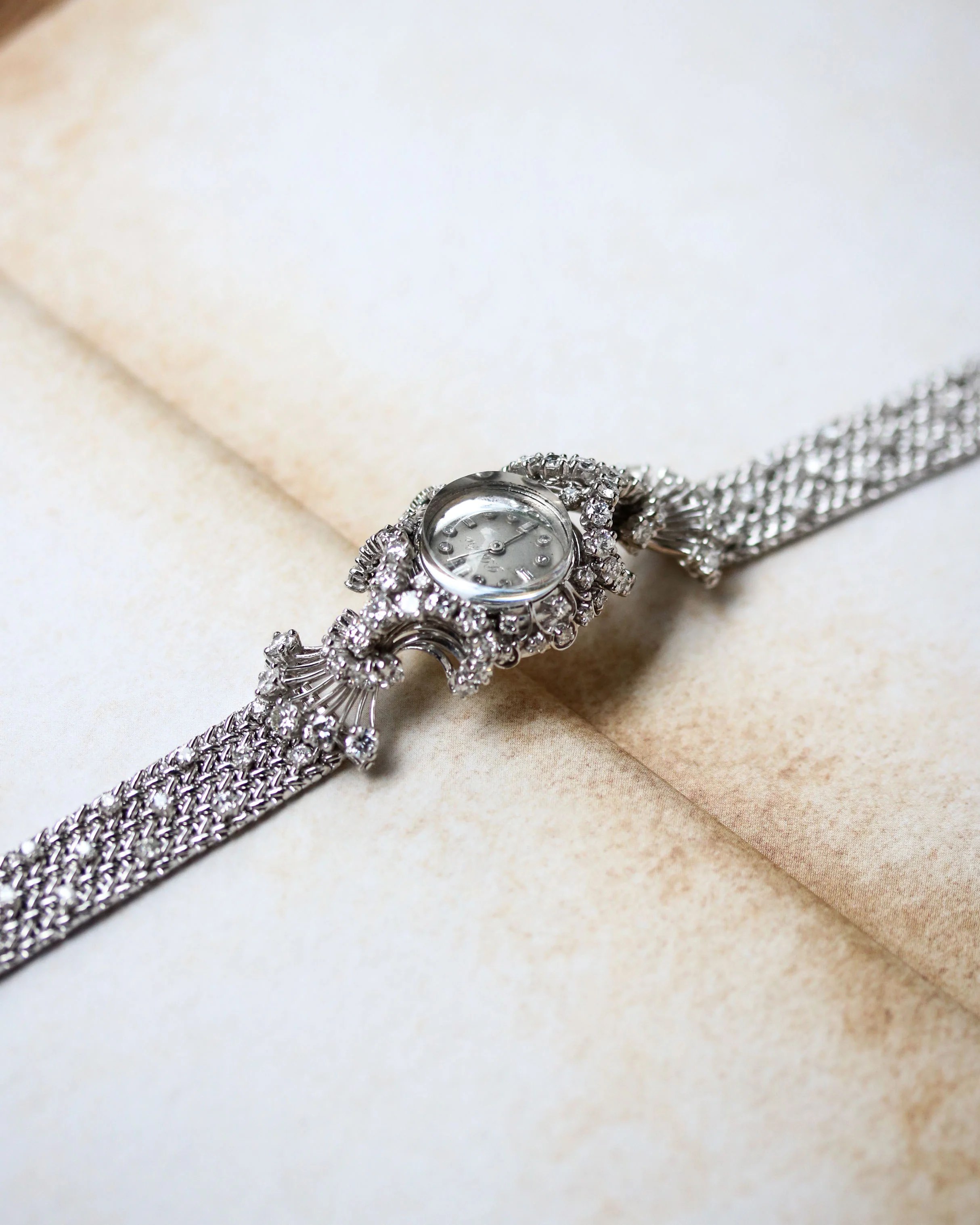 Montre cocktail 1950 Or Platine et Diamants - Image 7