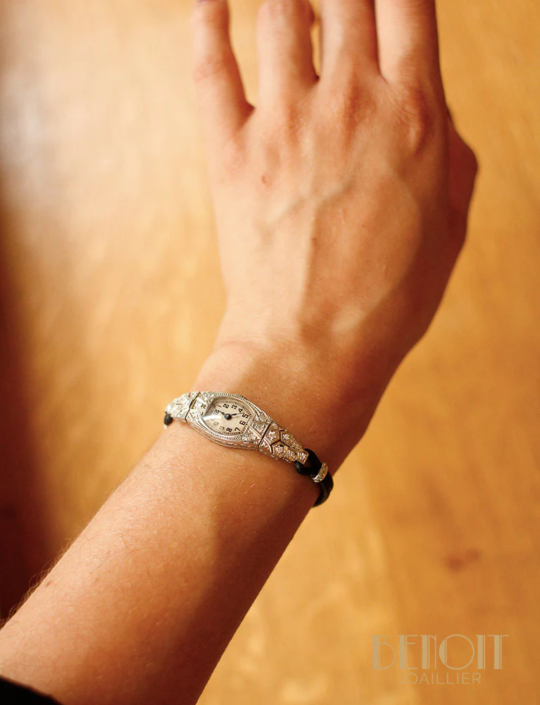 Montre Art Déco Or Blanc Diamants - Image 6