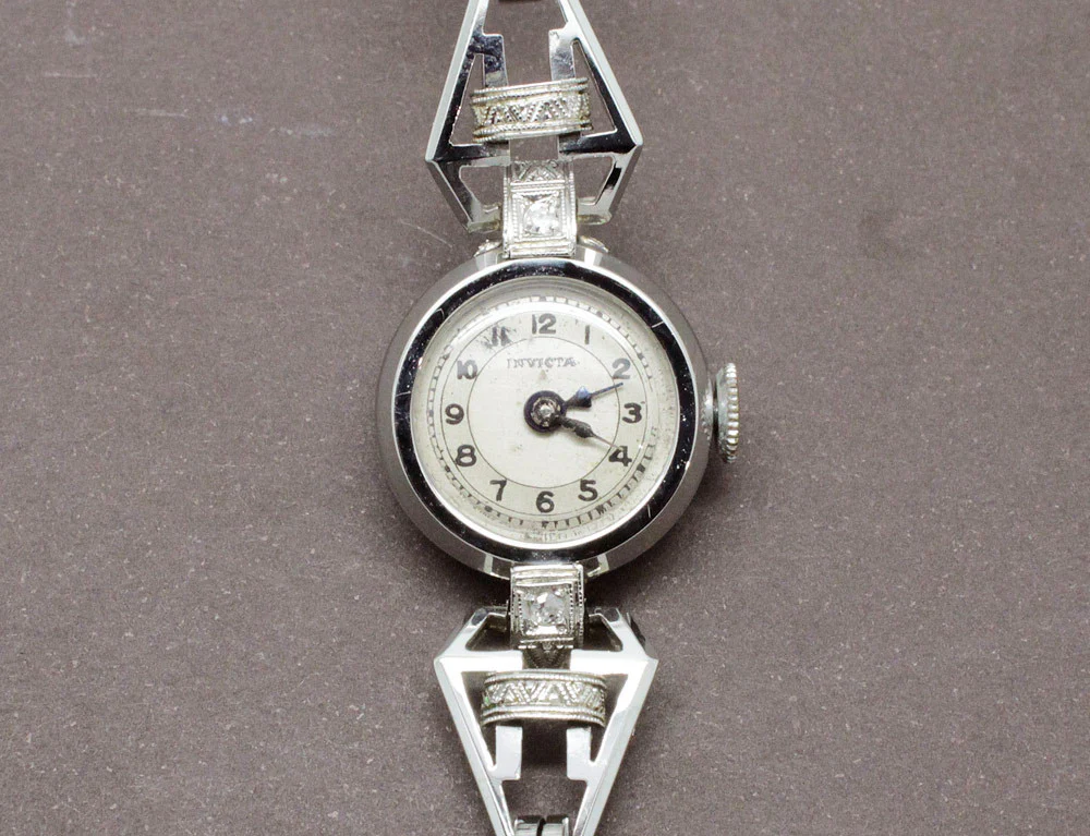 Montre Art Déco Or Blanc et Diamants