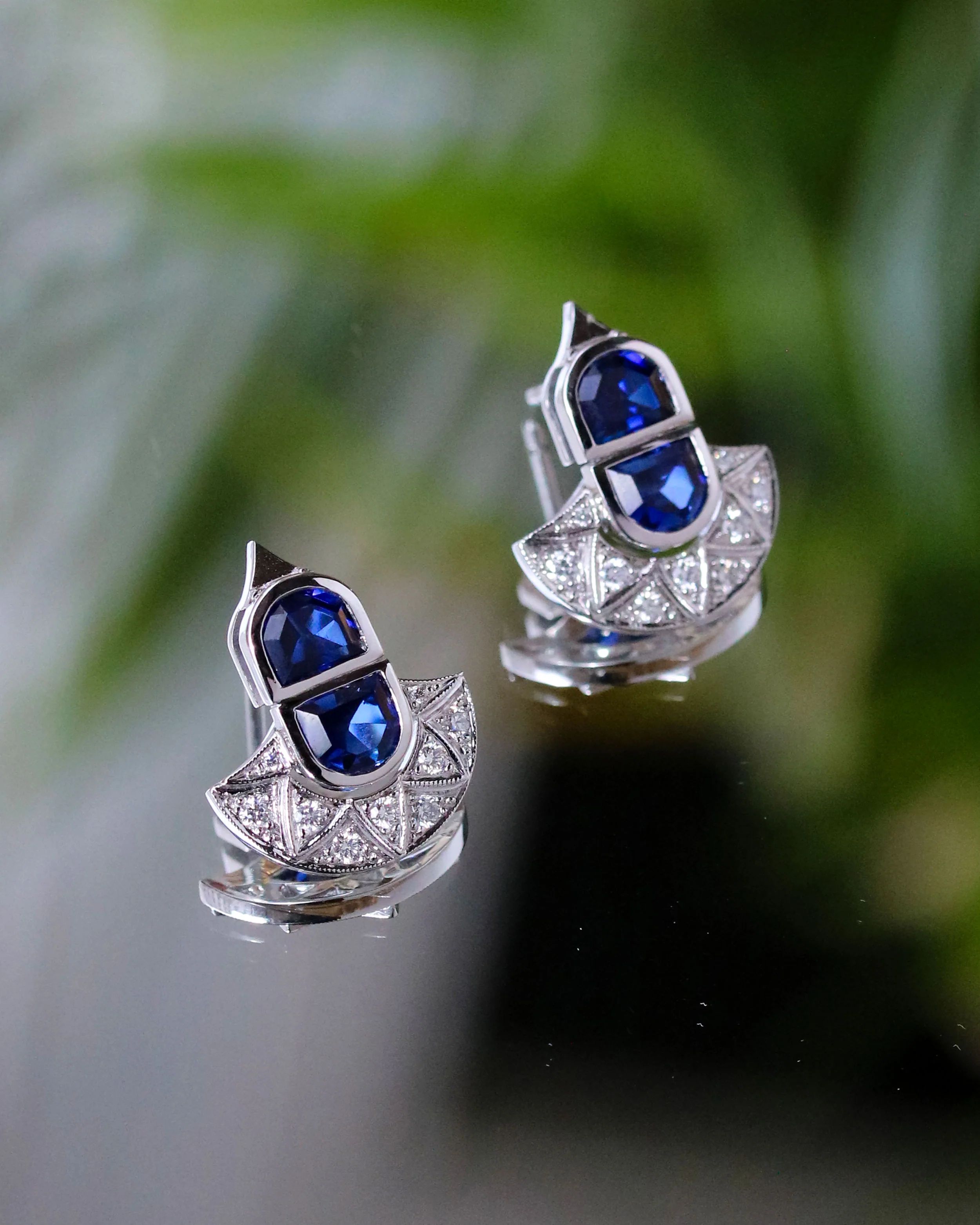 Paire de Boucle d'Oreilles Création Benoit Joaillier "Saphirs et Diamants Eventail" - Image 2