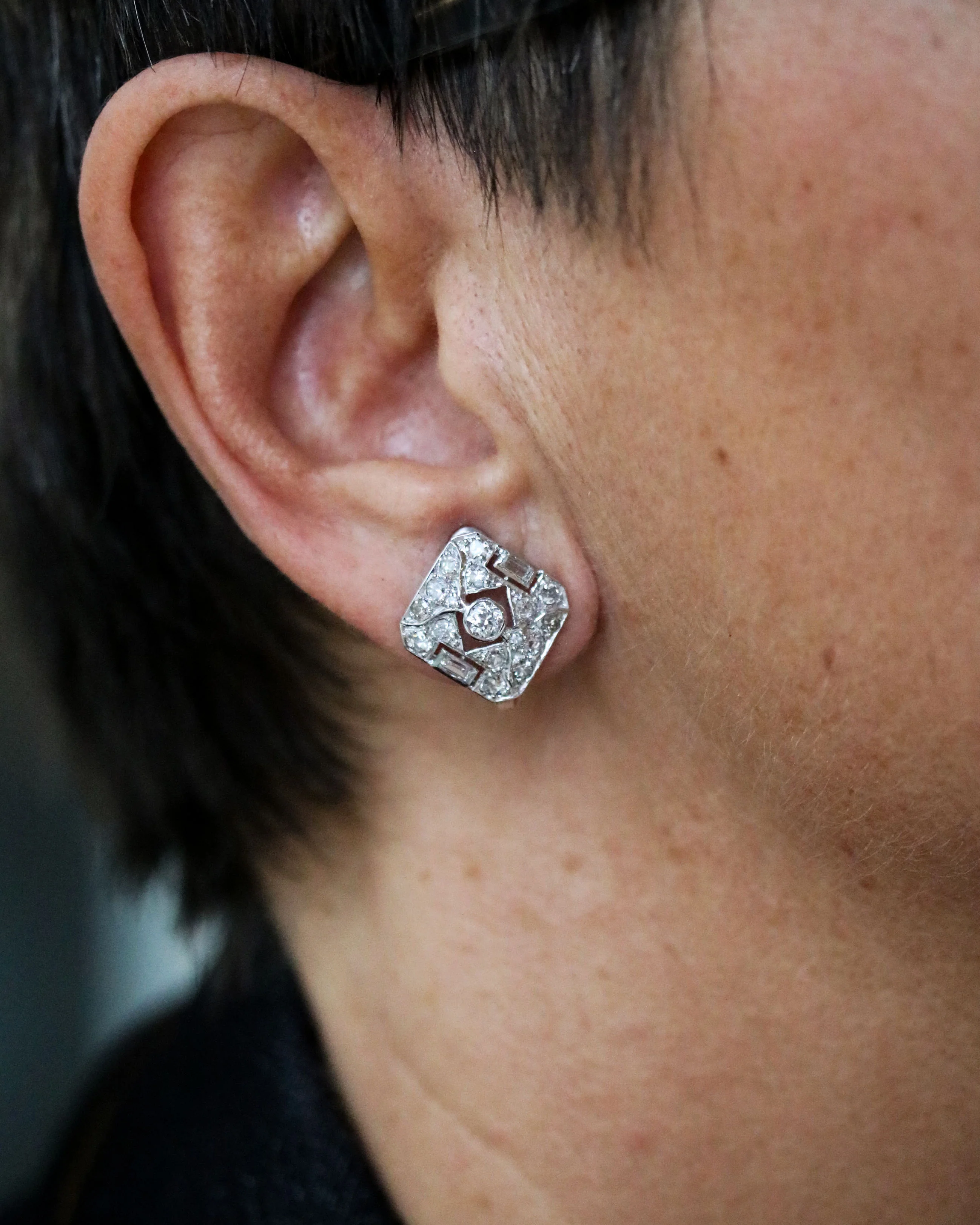 Paire de Boucles d'oreilles Art Déco Or et Diamants - Image 2