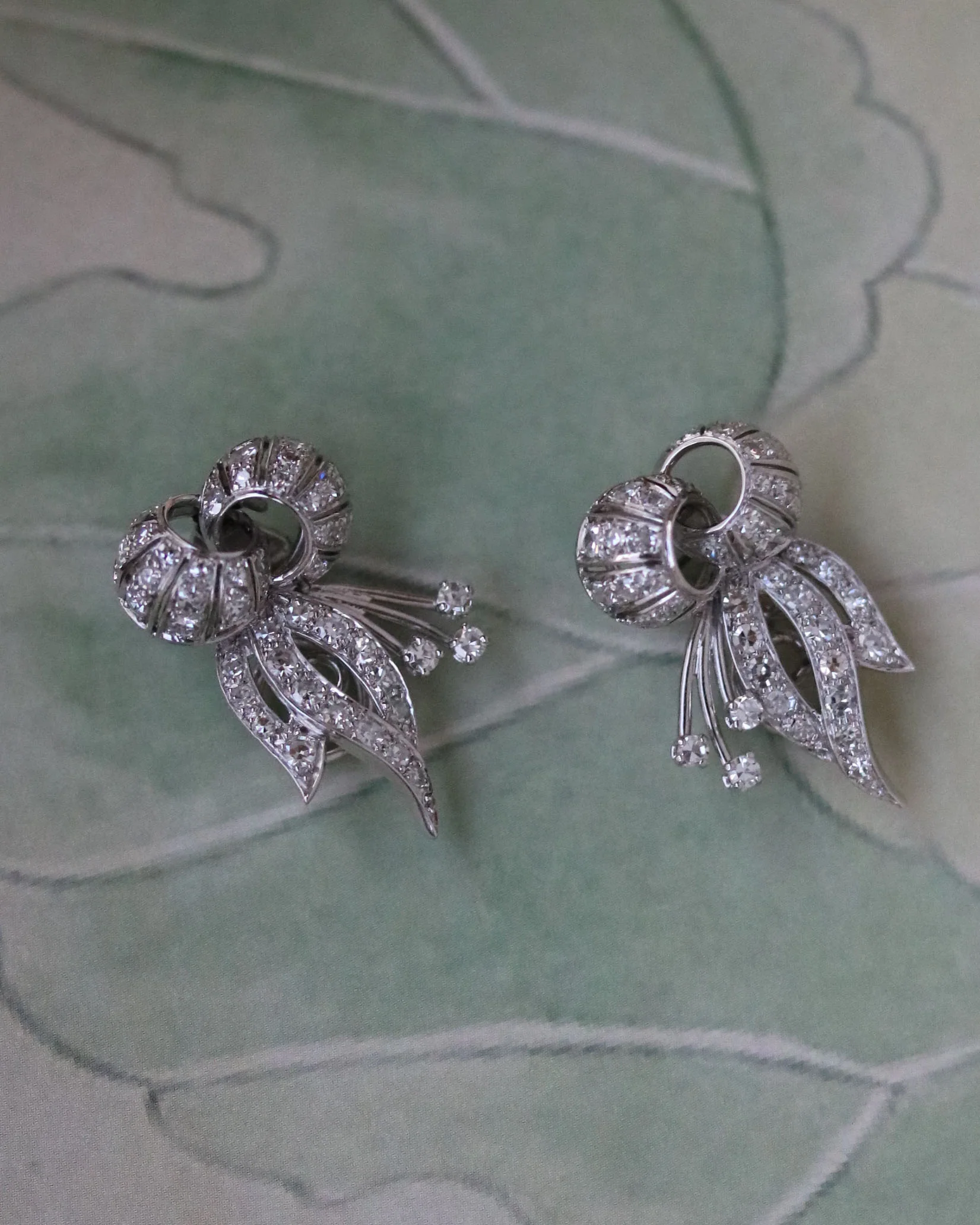 Paire de Boucles d'Oreilles "Cocktail" Or Blanc et Diamants - Image 3