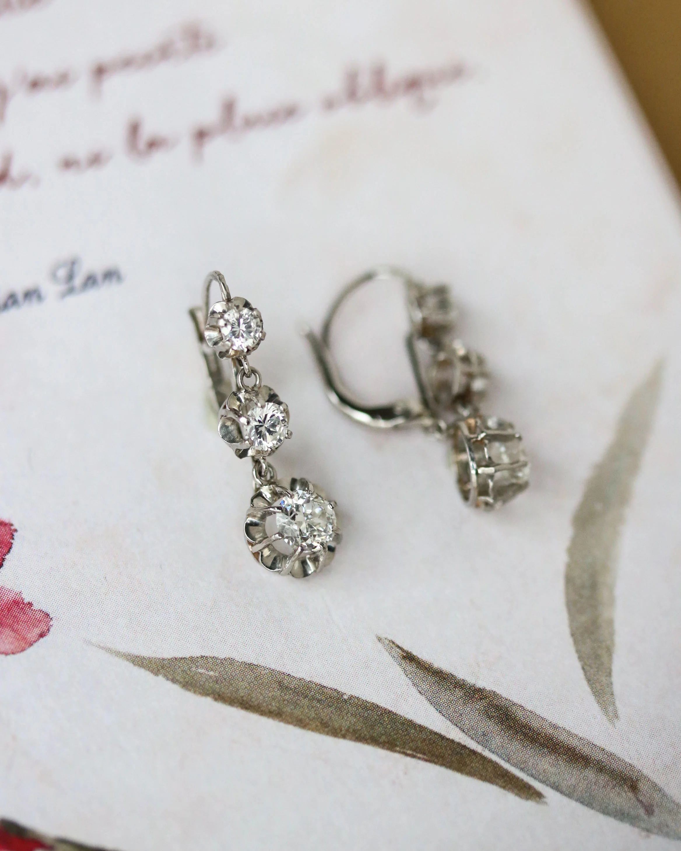 Paire de Dormeuses Pendantes Diamants, Or et Platine