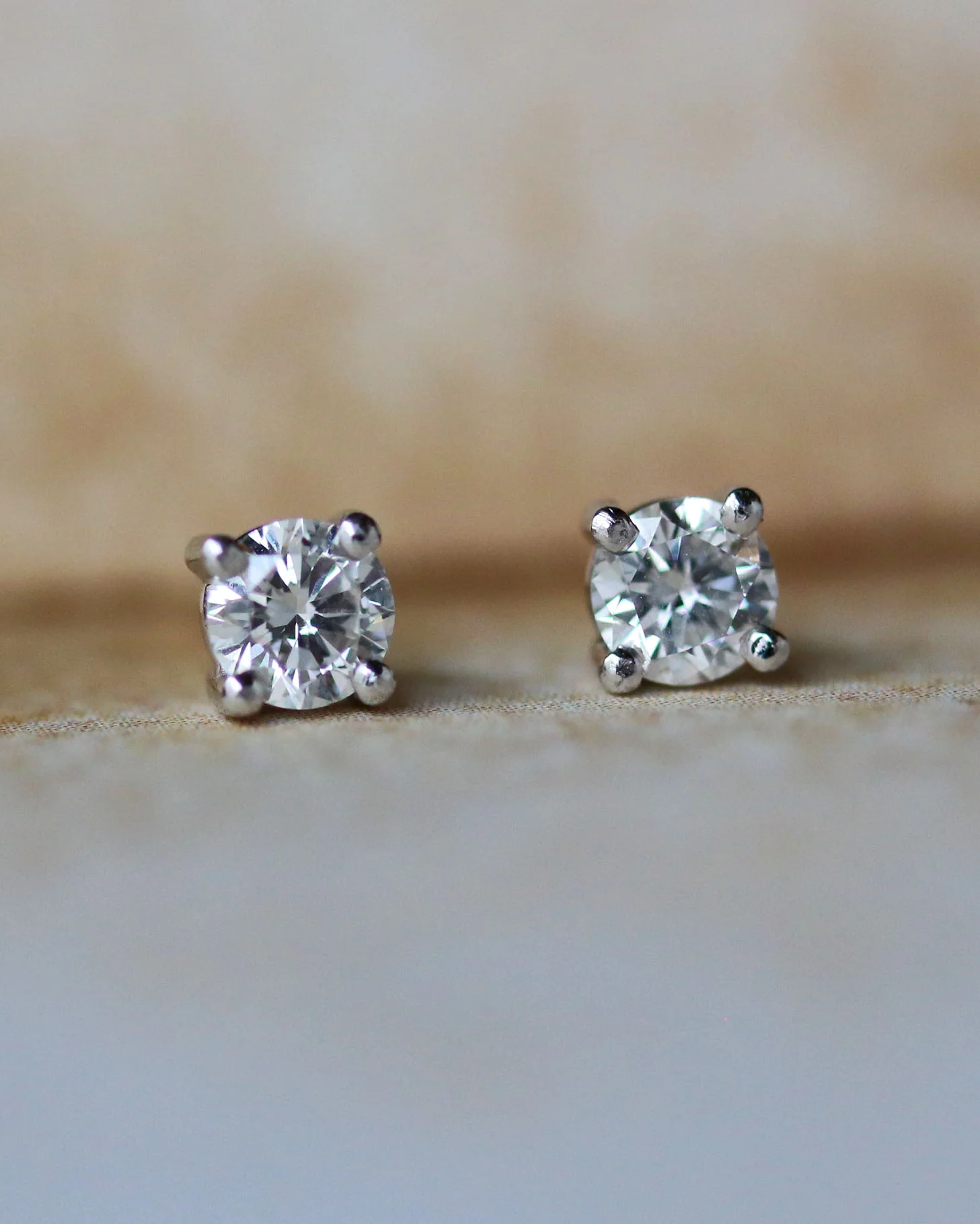 Paire Puces d'Oreilles Or Diamant - Image 3