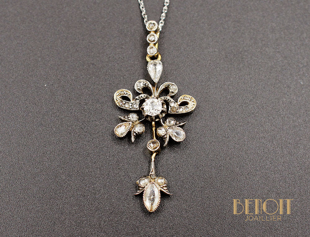 Pendentif 1900 Diamants