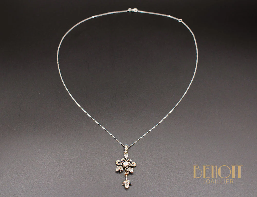 Pendentif 1900 Diamants - Image 2
