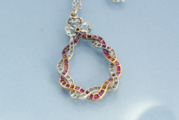 Pendentif Art déco Diamants et Rubis - Image 2
