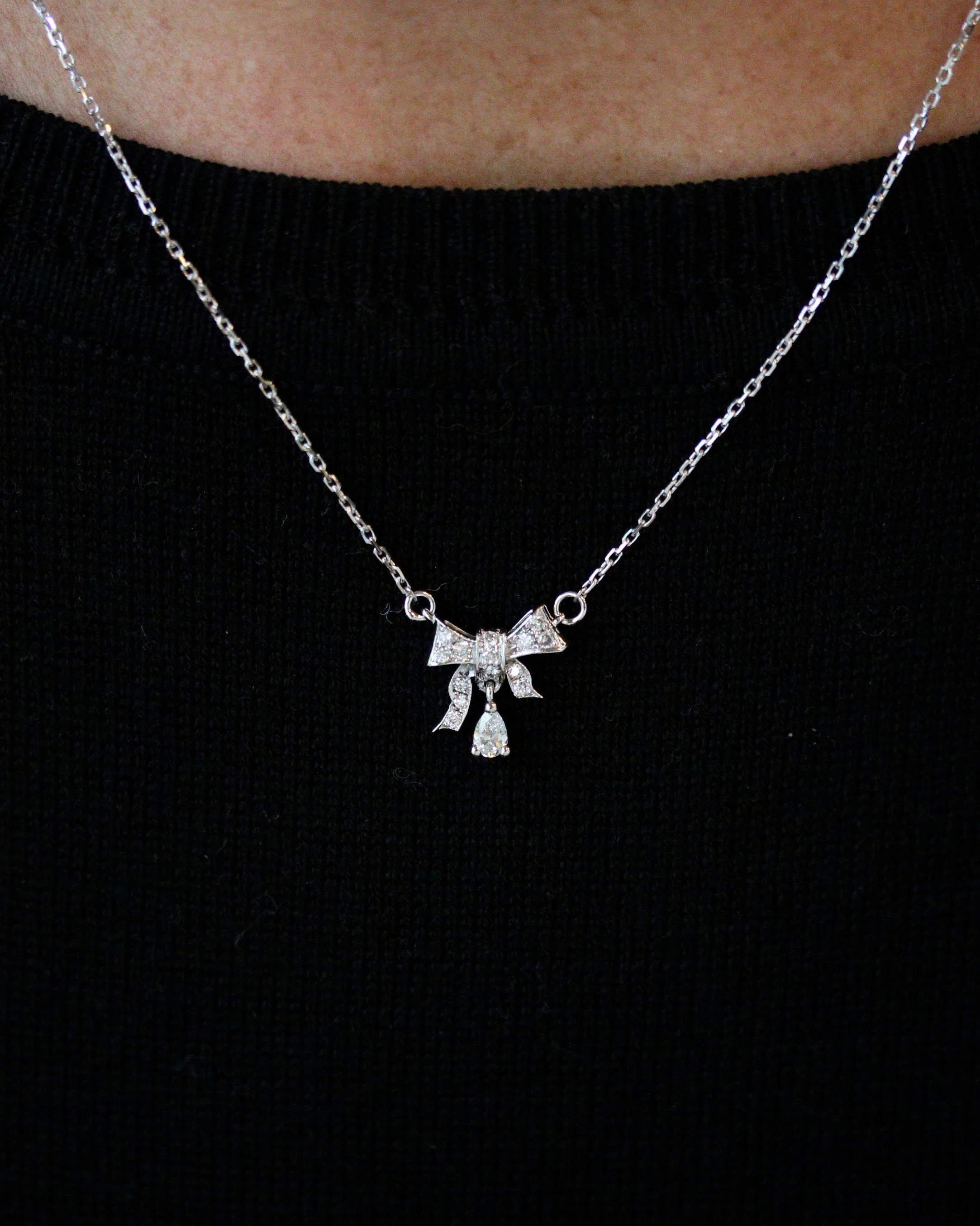 Pendentif Création Benoit Joaillier "Noeud Style Art Déco" Or Blanc - Image 2