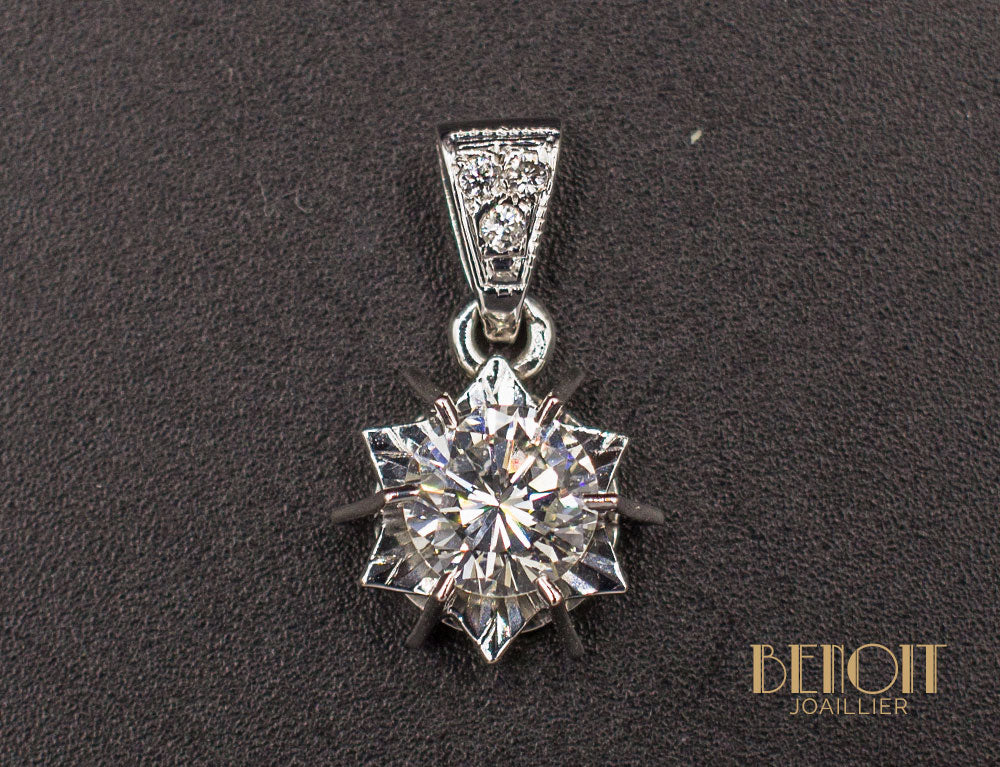 Pendentif Diamant Solitaire Etoile