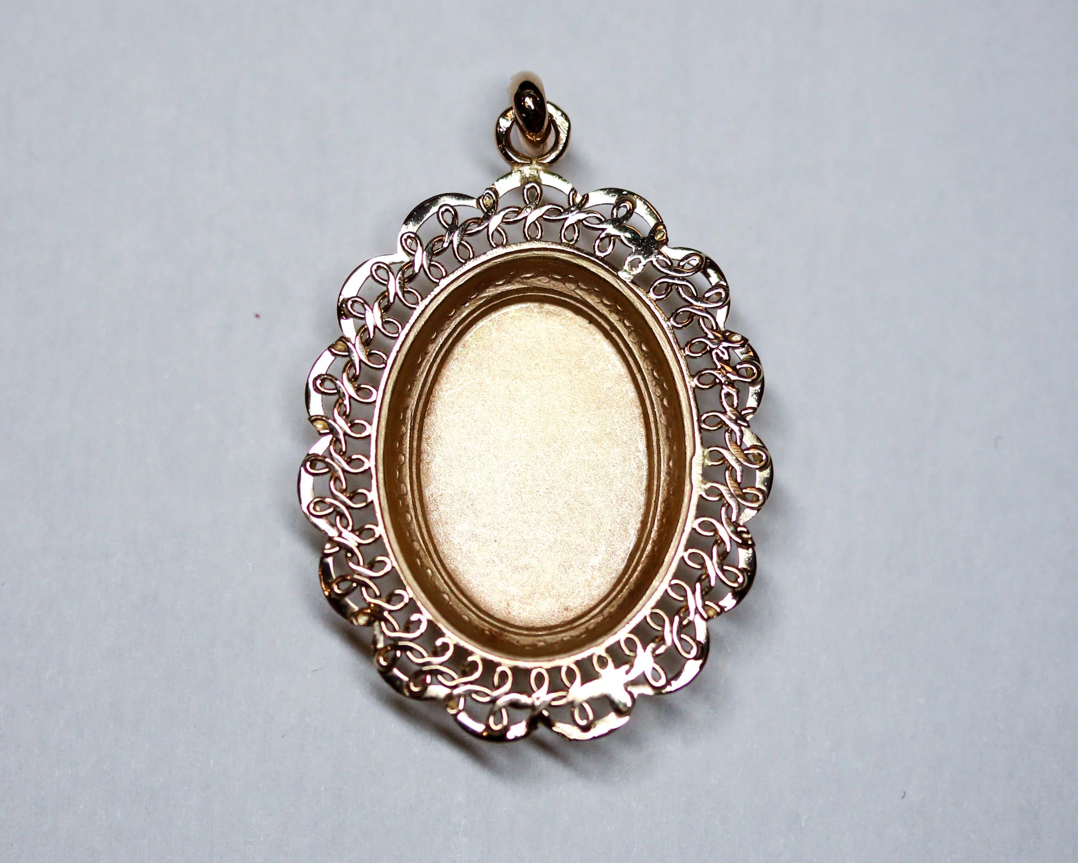Pendentif Medaillon Or et Perle - Image 5