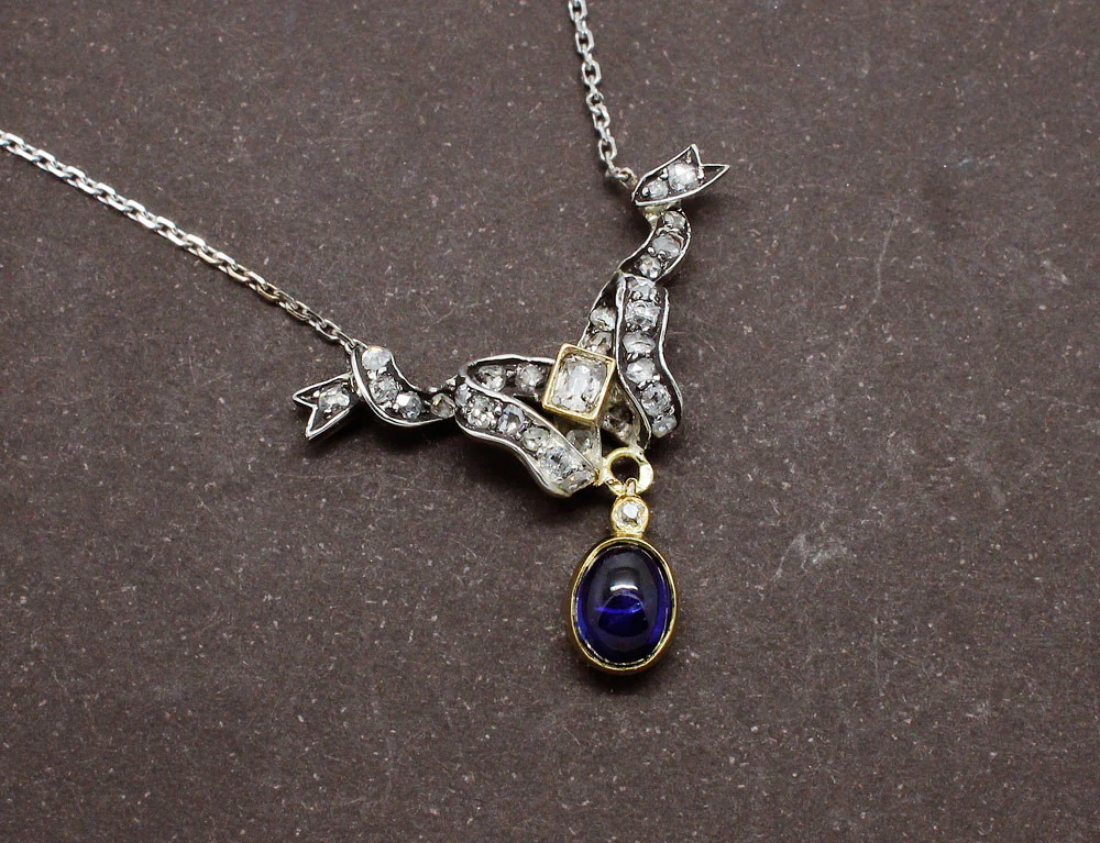 Pendentif Noeud Saphir et Diamants - Image 2