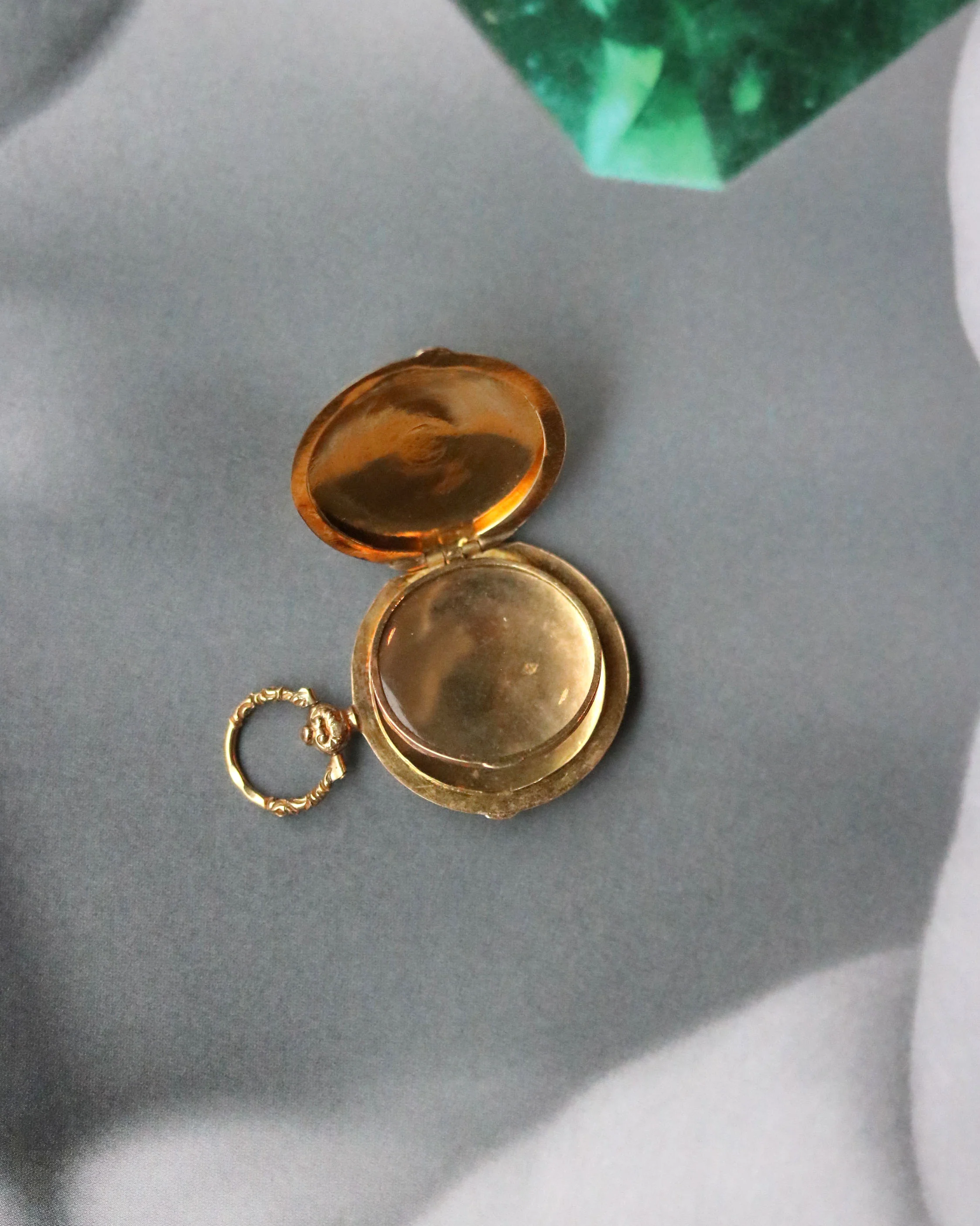 Pendentif Ouvrant Ancien en Or Jaune - Image 3
