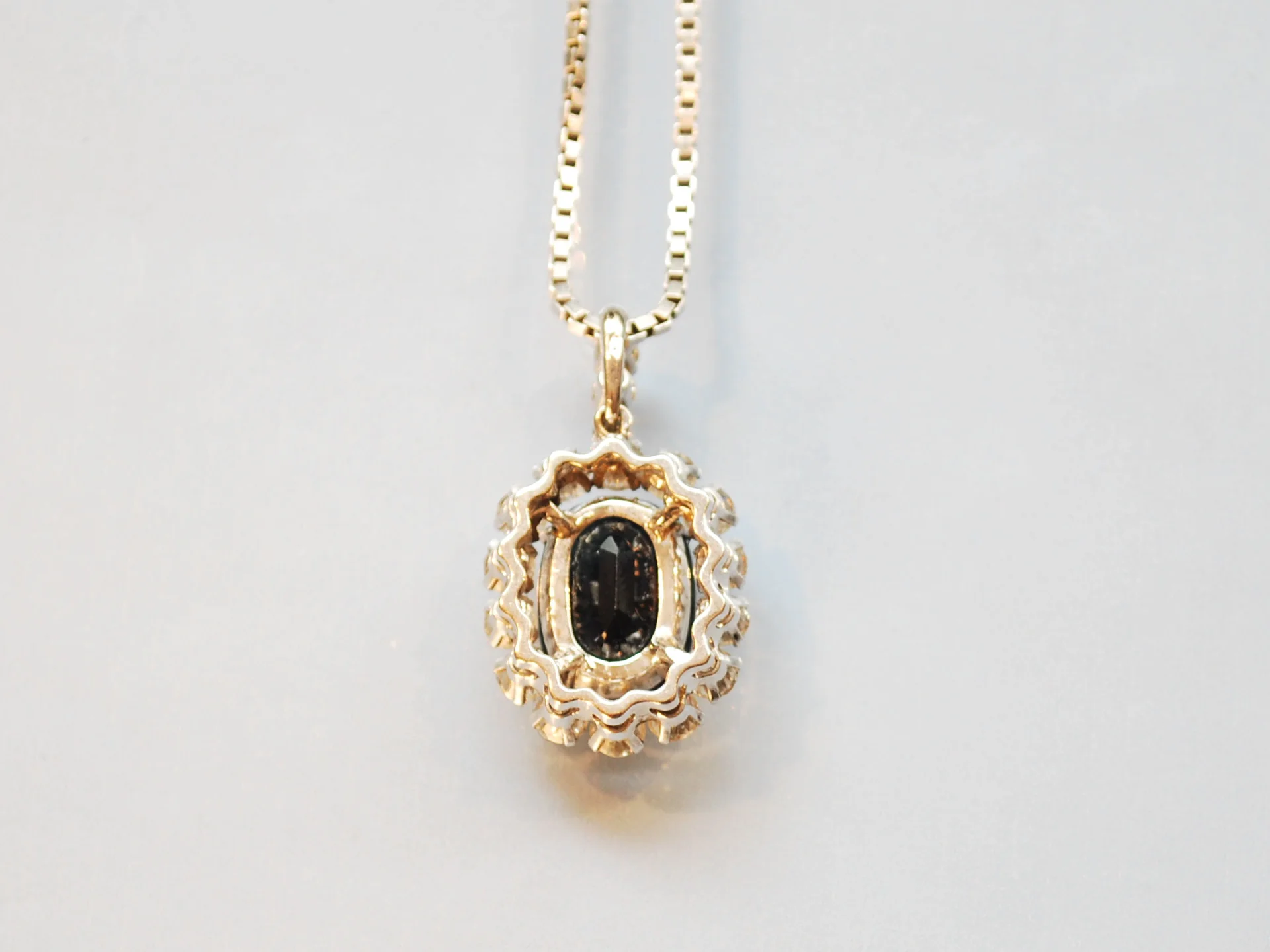 Pendentif saphir et diamants - Image 2
