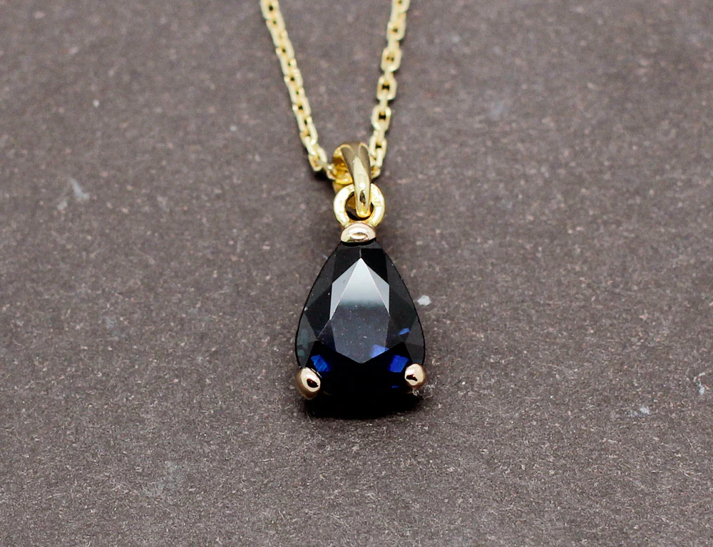 Pendentif Saphir Poire
