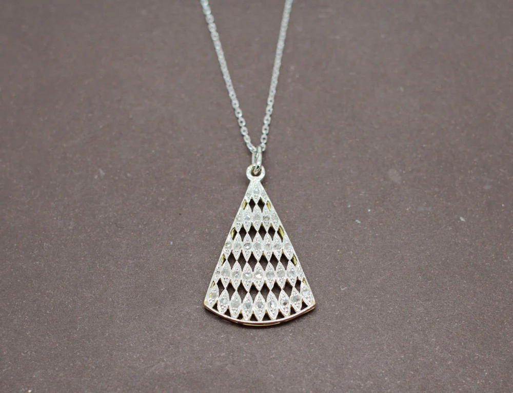 Pendentif Triangle Art Déco - Image 2
