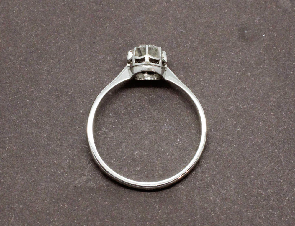 Solitaire Ancien Platine et Diamants - Image 4