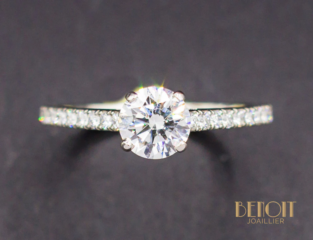 Solitaire "De Beers" DB Classic Pavé Diamant - Image 3