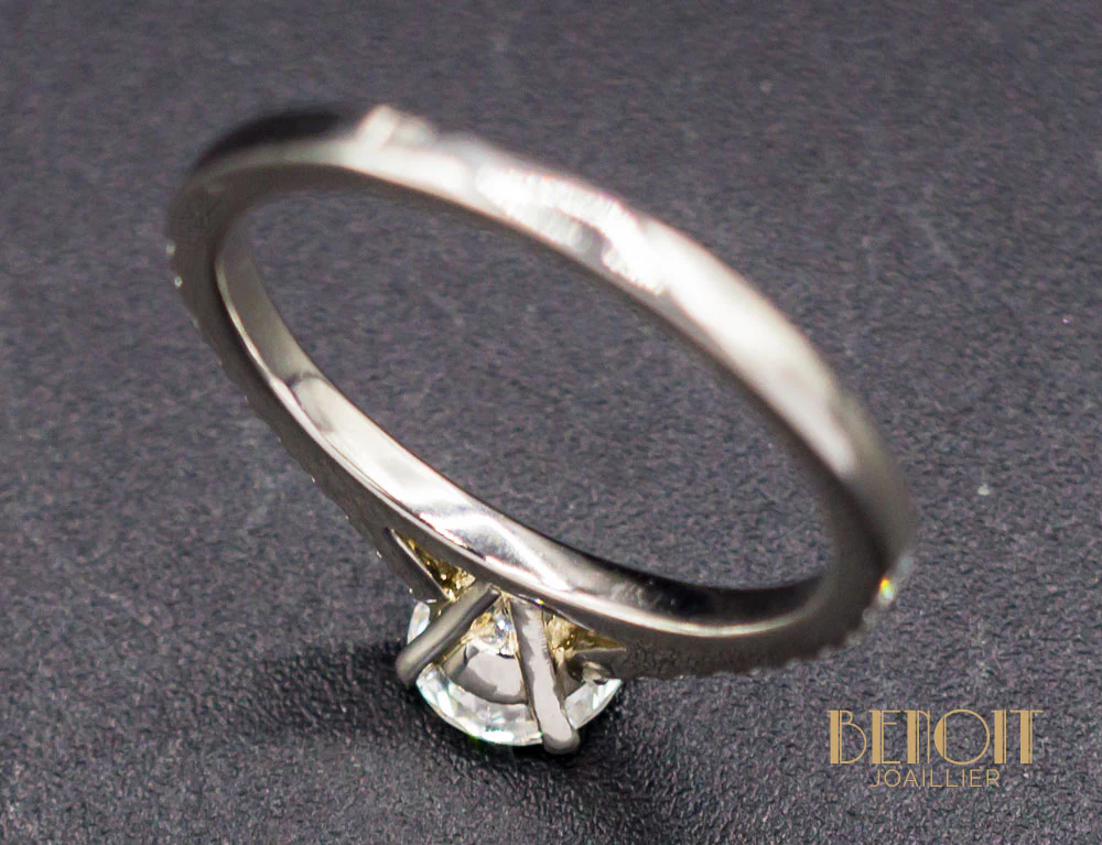 Solitaire "De Beers" DB Classic Pavé Diamant - Image 4