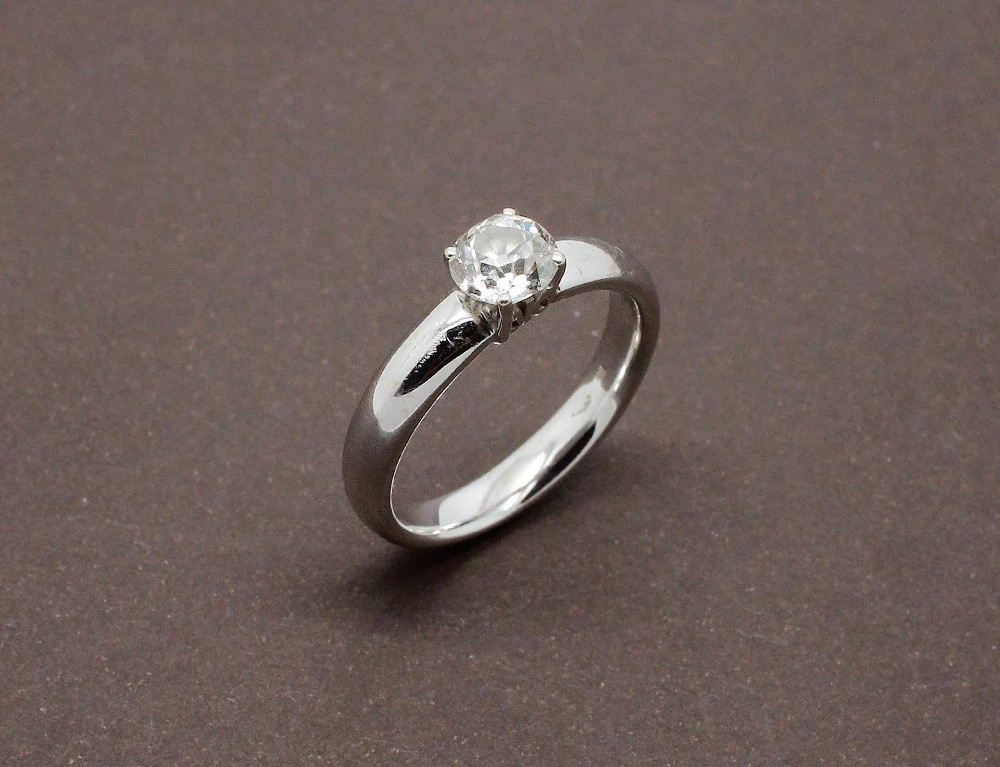 Solitaire Diamant Signé Korloff