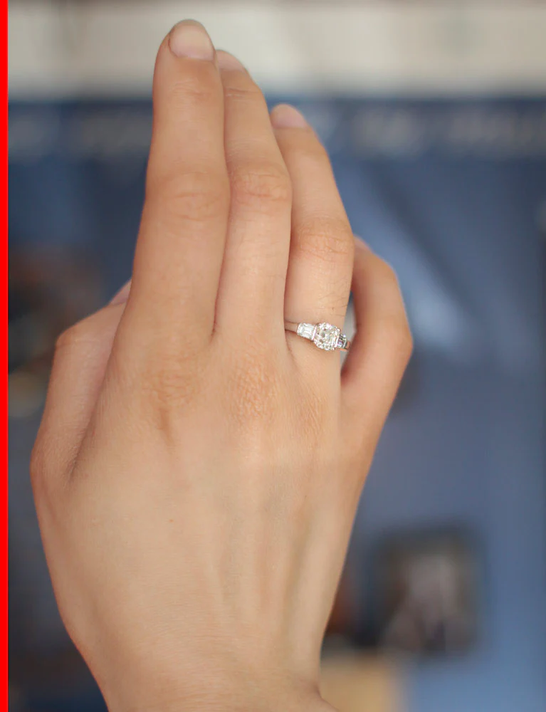 Solitaire Diamant Taille Emeraude - Image 8