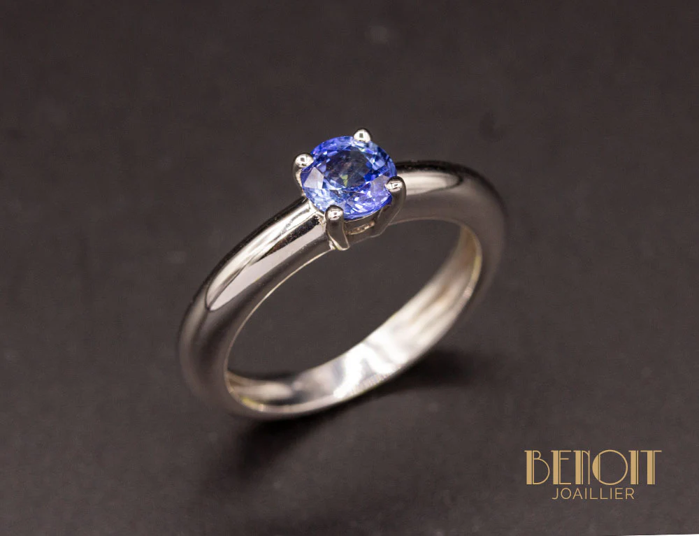 Solitaire Saphir Bleu